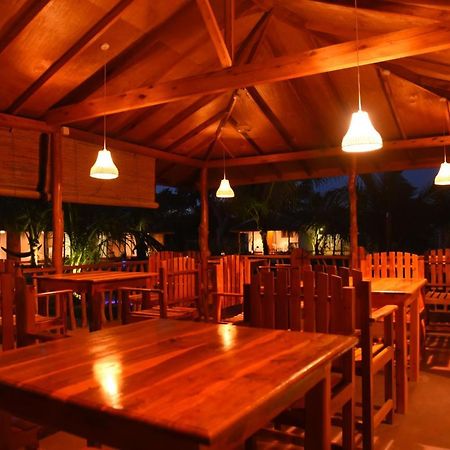 Prime Surfers Bungalow Arugam Bay Eksteriør billede