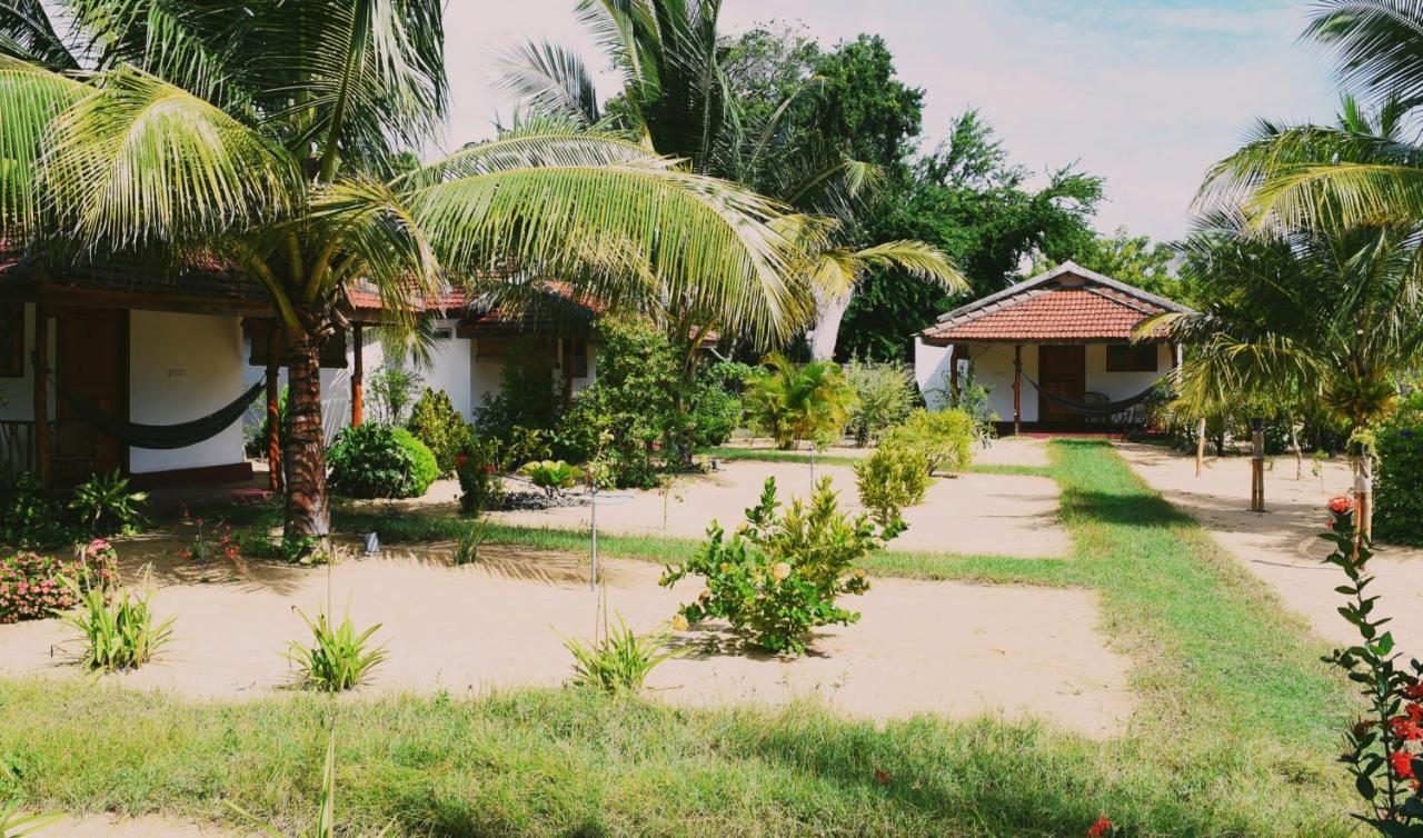 Prime Surfers Bungalow Arugam Bay Eksteriør billede